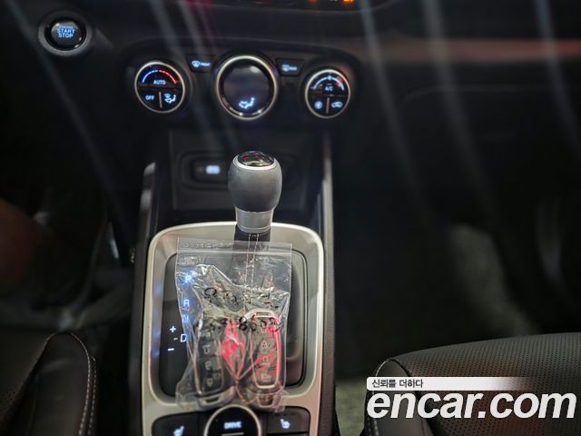 Hyundai Venue 2022 — photo 11