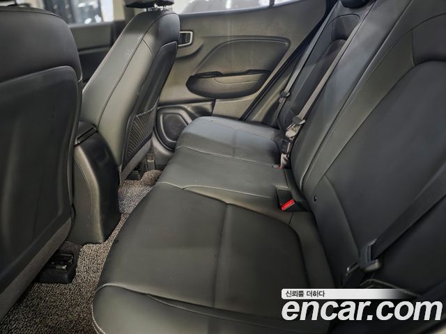 Hyundai Venue 2022 — photo 13
