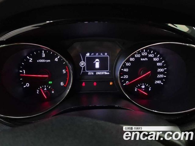 Kia Canival 2017 — photo 6