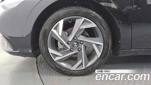 Hyundai AVANTE 2024 — photo 5