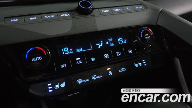 Hyundai AVANTE 2024 — photo 23