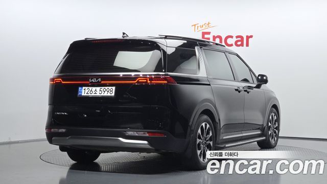 Kia Canival 2022 — photo 2
