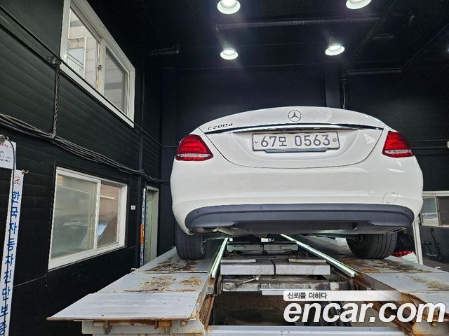 Mercedes-Benz C-Class 2016 — photo 1