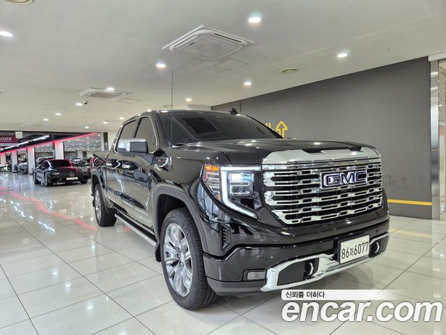 GMC Sierra 2025 — photo 2