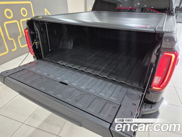 GMC Sierra 2025 — photo 17