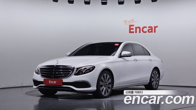 Mercedes-Benz E-Class 2019 — photo 1