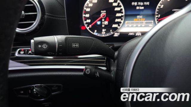 Mercedes-Benz E-Class 2019 — photo 28