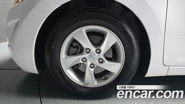 Hyundai AVANTE 2015 — photo 5