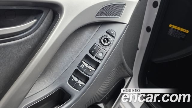 Hyundai AVANTE 2015 — photo 25