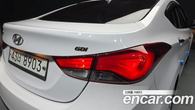 Hyundai AVANTE 2015 — photo 9