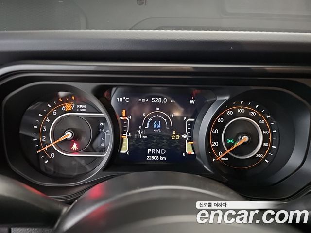 Jeep Wrangler 2024 — photo 8