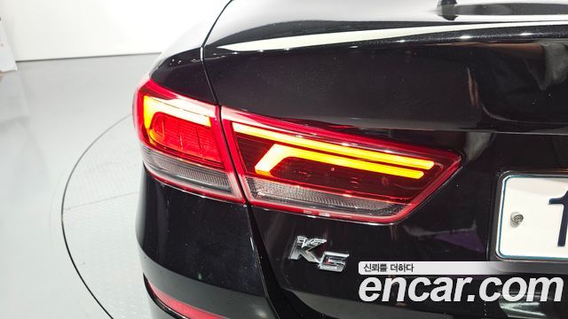 Kia K5 2019 — photo 9