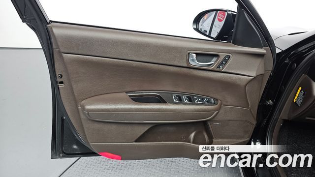 Kia K5 2019 — photo 14