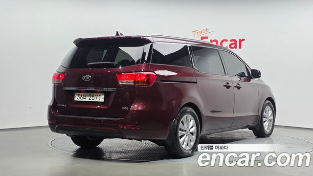 Kia Canival 2016 — photo 2