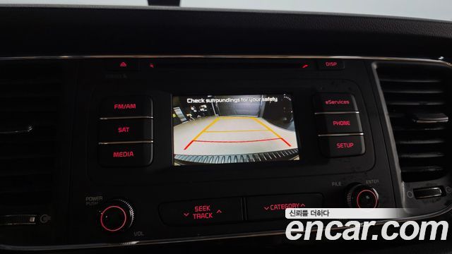 Kia Canival 2016 — photo 21