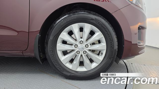 Kia Canival 2016 — photo 7