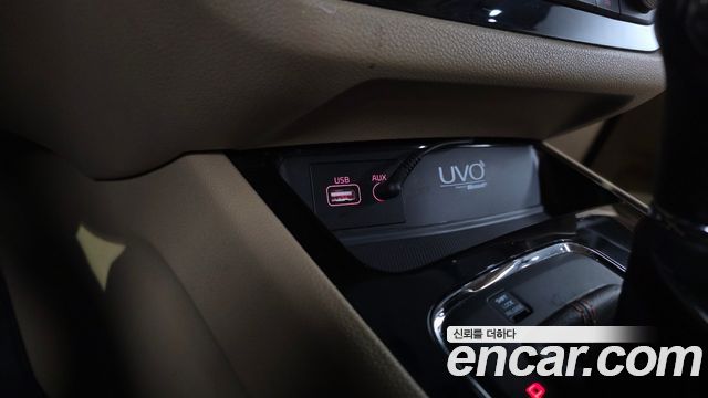 Kia Canival 2016 — photo 28