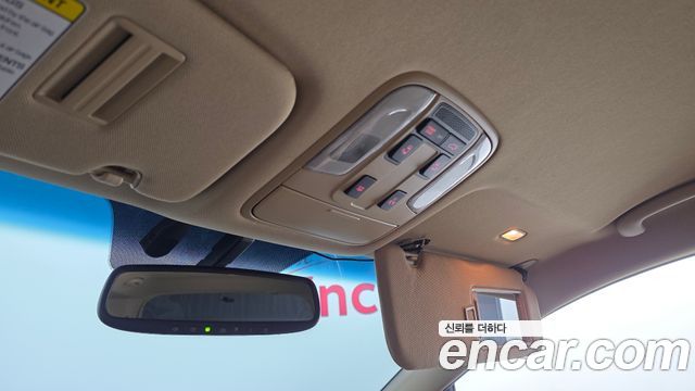 Kia Canival 2016 — photo 30