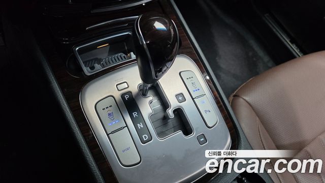 Hyundai Genesis 2012 — photo 12