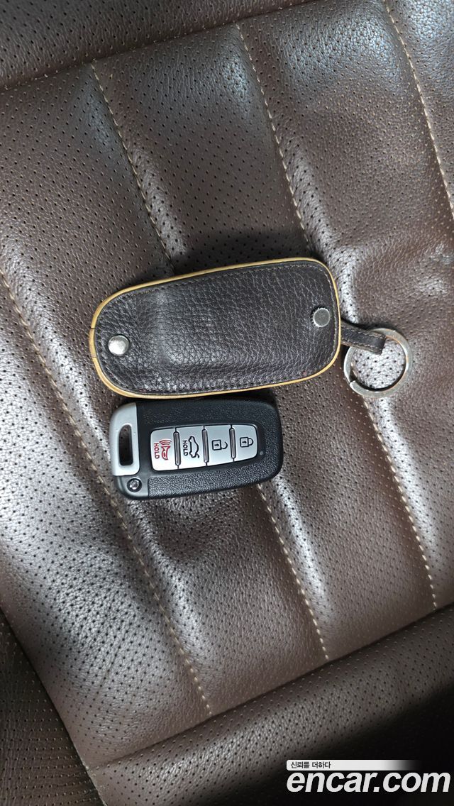 Hyundai Genesis 2012 — photo 19