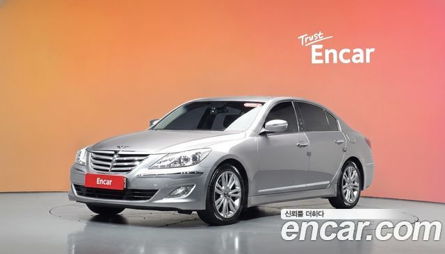 Hyundai Genesis 2012 — photo 1