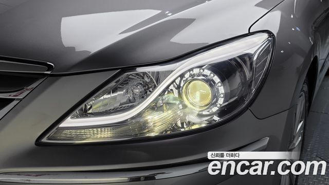 Hyundai Genesis 2012 — photo 8