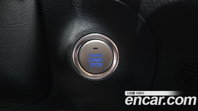 Hyundai Genesis 2012 — photo 35