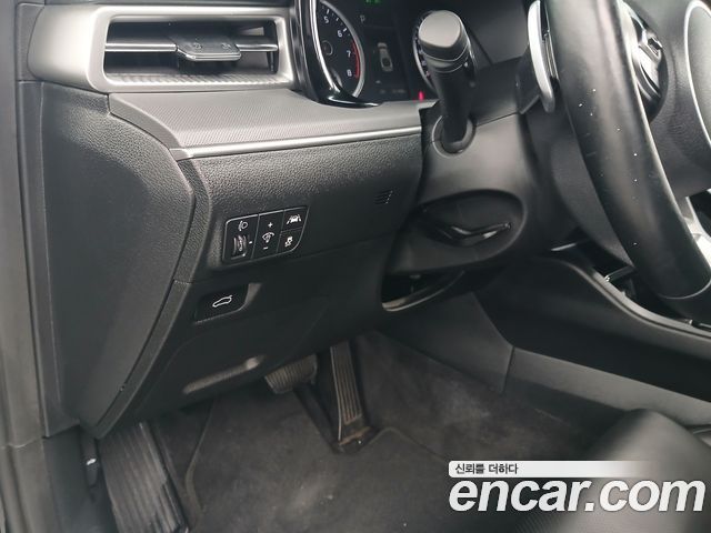 Kia K5 2023 — photo 26
