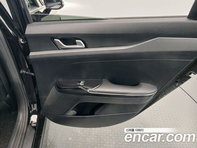 Kia K5 2023 — photo 15