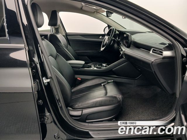 Kia K5 2023 — photo 16