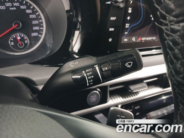 Kia K5 2023 — photo 28