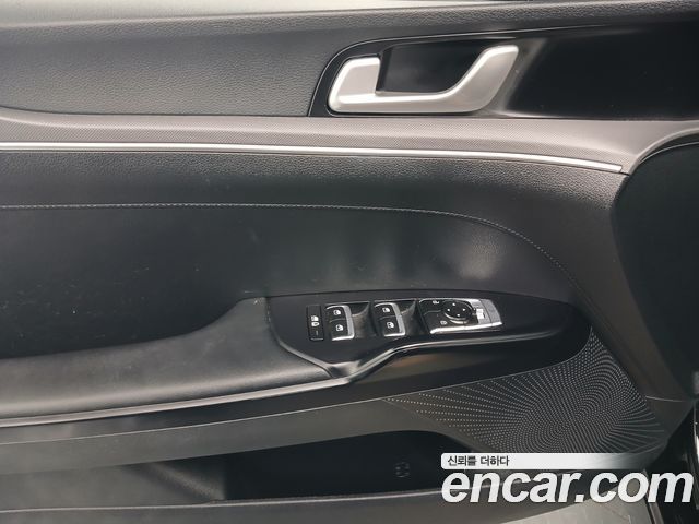 Kia K5 2023 — photo 30