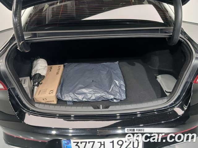 Kia K5 2023 — photo 31