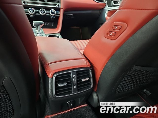 Genesis G70 2023 — photo 12