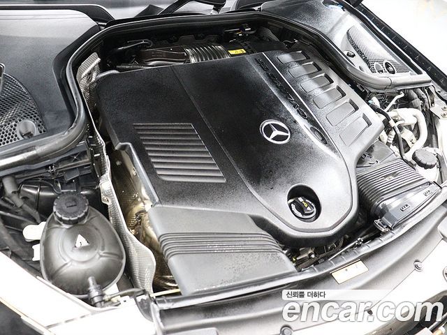 Mercedes-Benz CLS-Class 2022 — photo 20