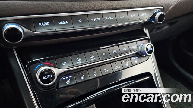 Hyundai Grandeur 2018 — photo 30