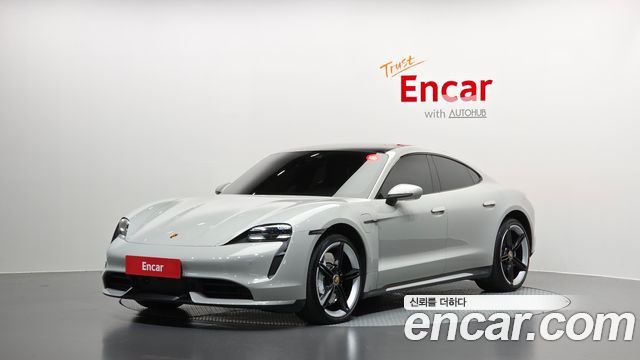 Porsche Taycan 2023 — photo 1