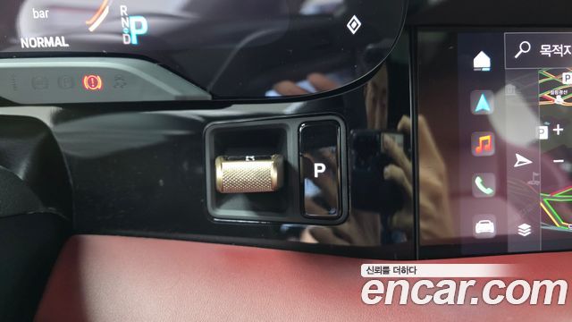 Porsche Taycan 2023 — photo 12