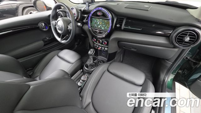 Mini Cooper 2019 — photo 10
