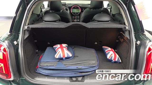 Mini Cooper 2019 — photo 26