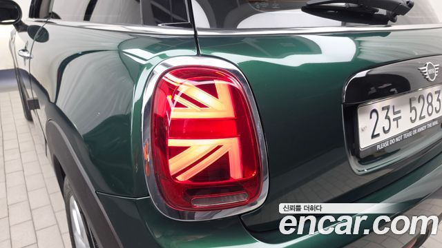 Mini Cooper 2019 — photo 9