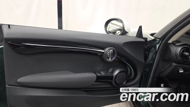 Mini Cooper 2019 — photo 14
