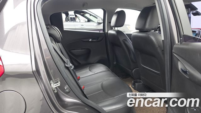 Chevrolet Korea Spark 2016 — photo 18