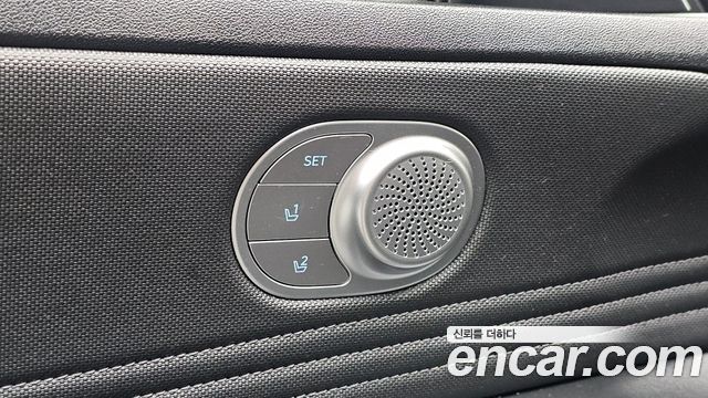 Hyundai AVANTE 2022 — photo 19