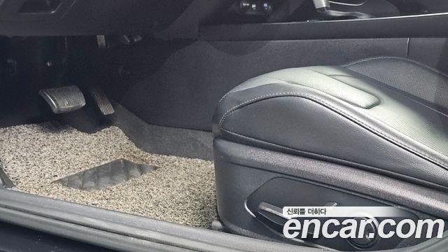 Hyundai AVANTE 2022 — photo 21