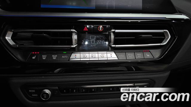 BMW Z4 2020 — photo 24