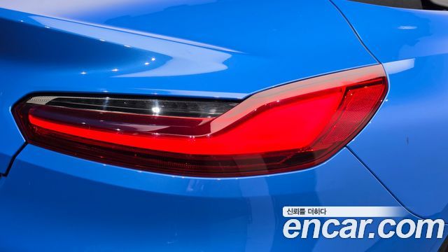 BMW Z4 2020 — photo 9