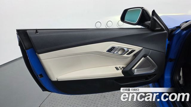 BMW Z4 2020 — photo 14
