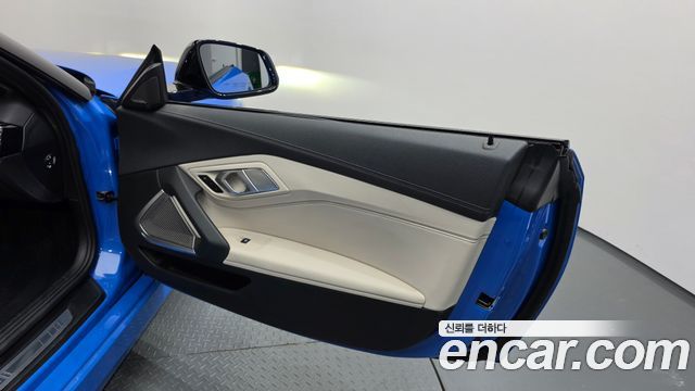BMW Z4 2020 — photo 15