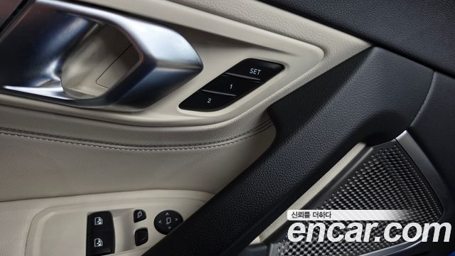 BMW Z4 2020 — photo 28